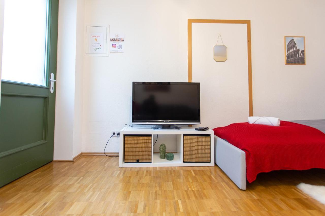 Fullhouse - Halle - R6 Apartments - Smarttv - Nespresso エクステリア 写真
