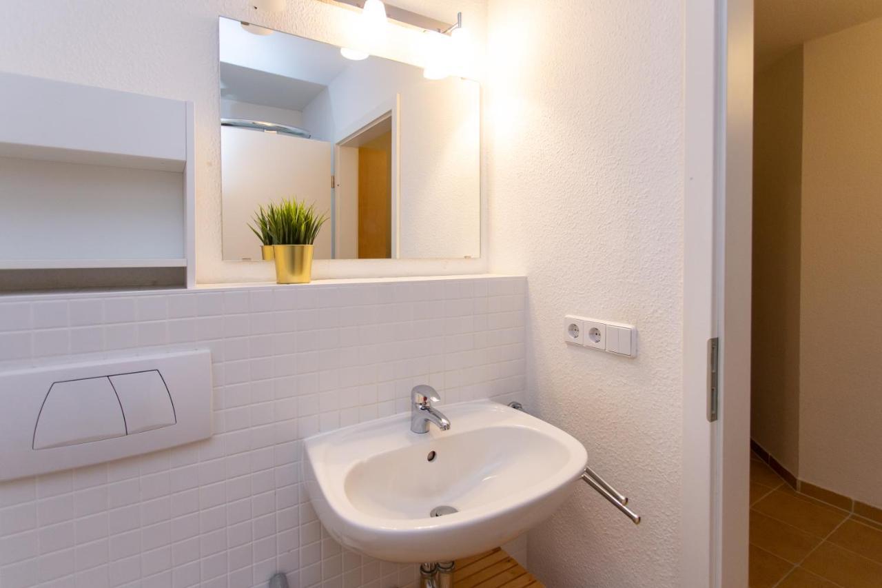 Fullhouse - Halle - R6 Apartments - Smarttv - Nespresso エクステリア 写真