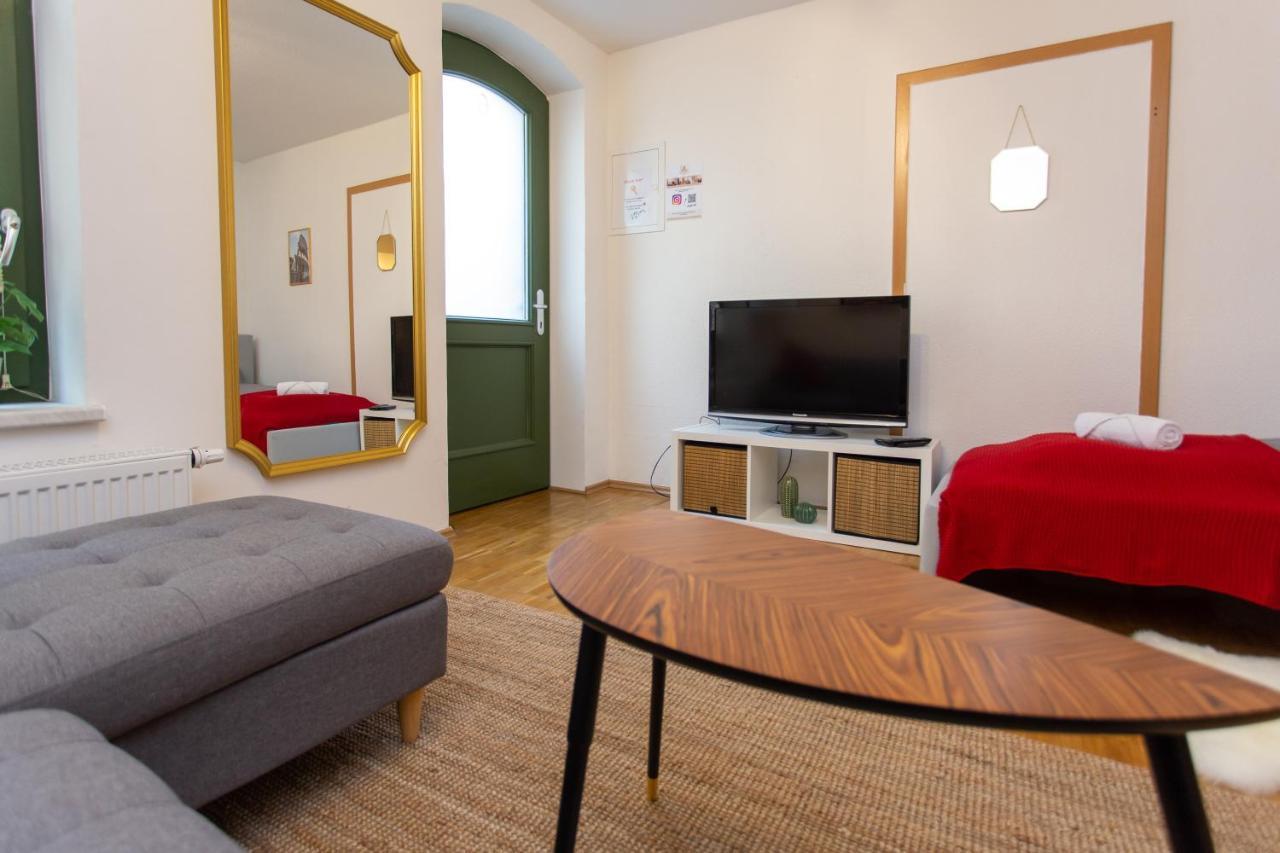 Fullhouse - Halle - R6 Apartments - Smarttv - Nespresso エクステリア 写真