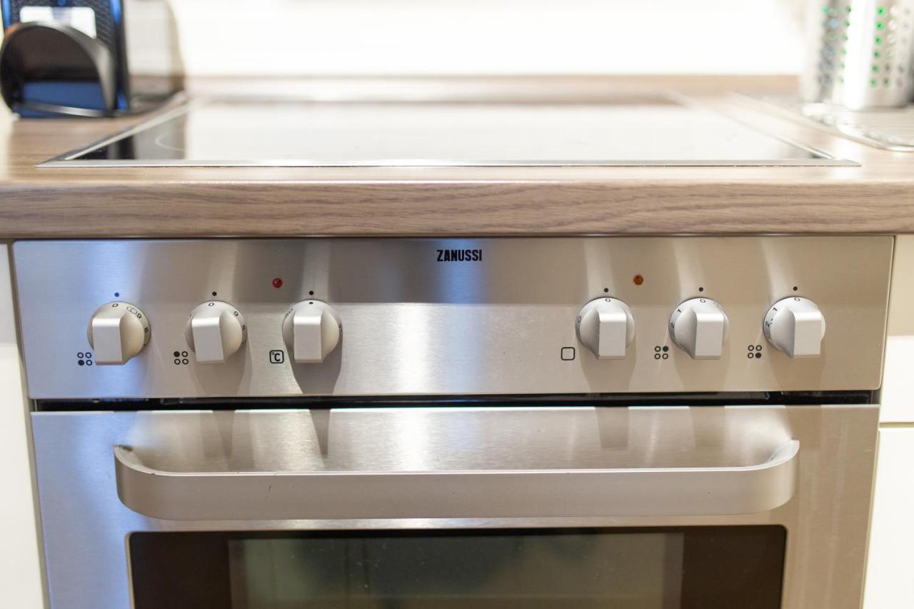 Fullhouse - Halle - R6 Apartments - Smarttv - Nespresso エクステリア 写真