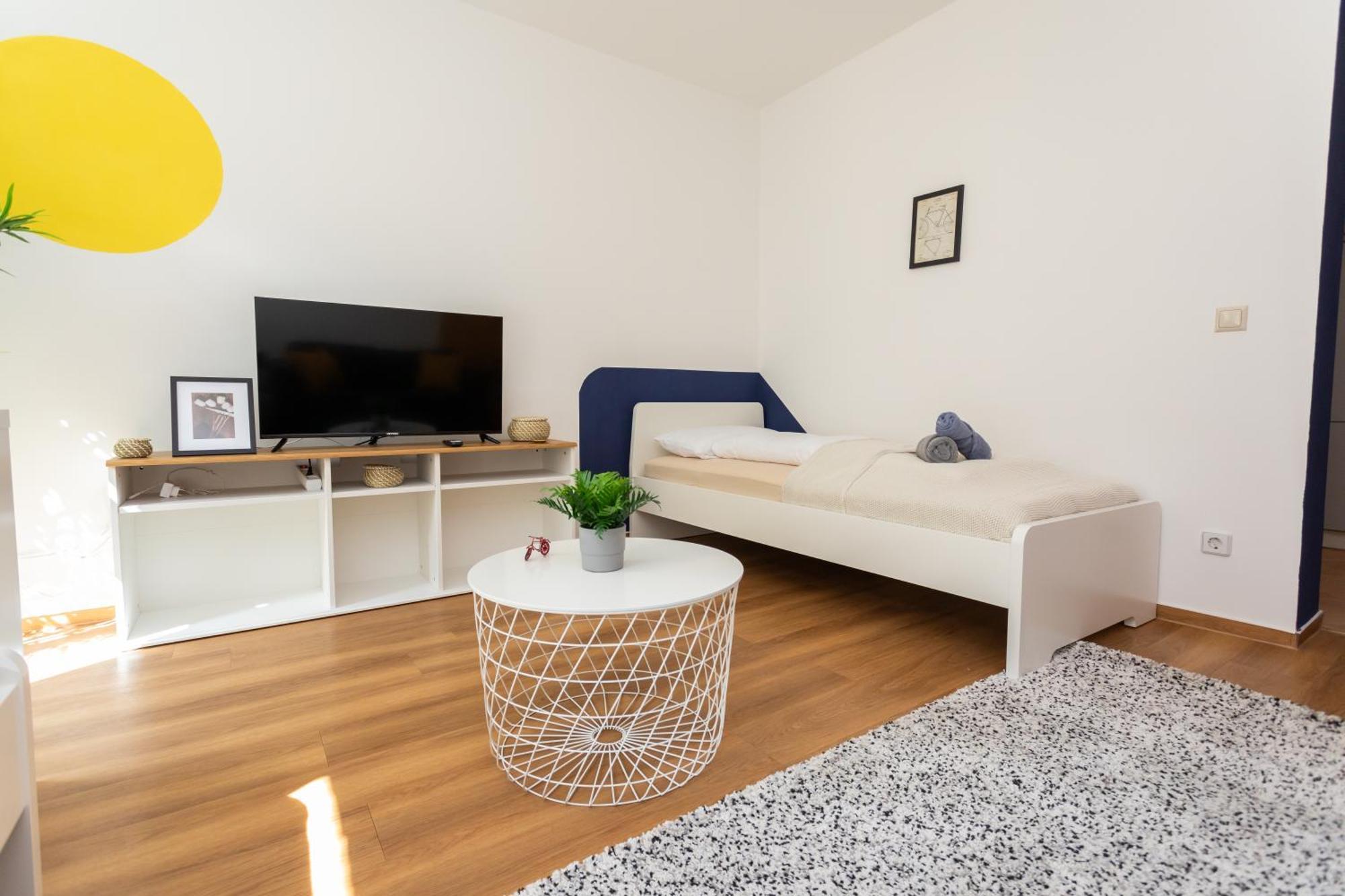 Fullhouse - Halle - R6 Apartments - Smarttv - Nespresso エクステリア 写真